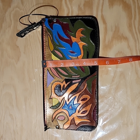 Handmade Genuine Leather clutch & earrings set - Picture 6 of 6